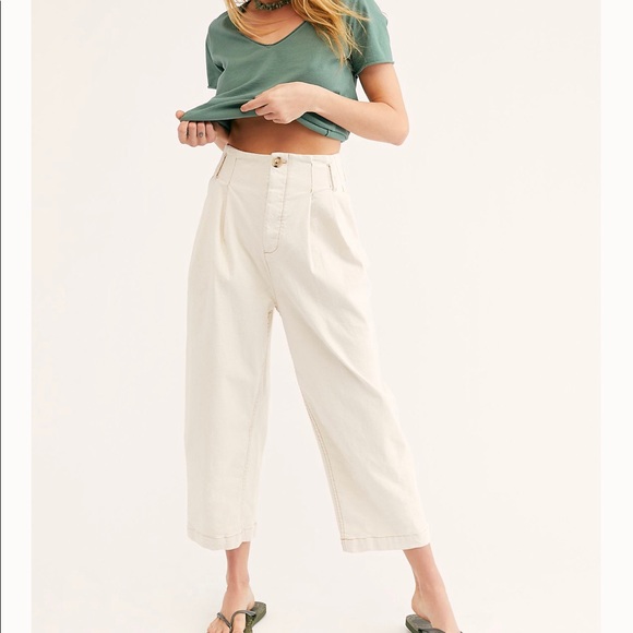 Free People Pleated Carrot Jeans - Picture 2 of 11